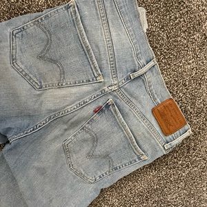 Levi’s Premium Light Wash Jeans